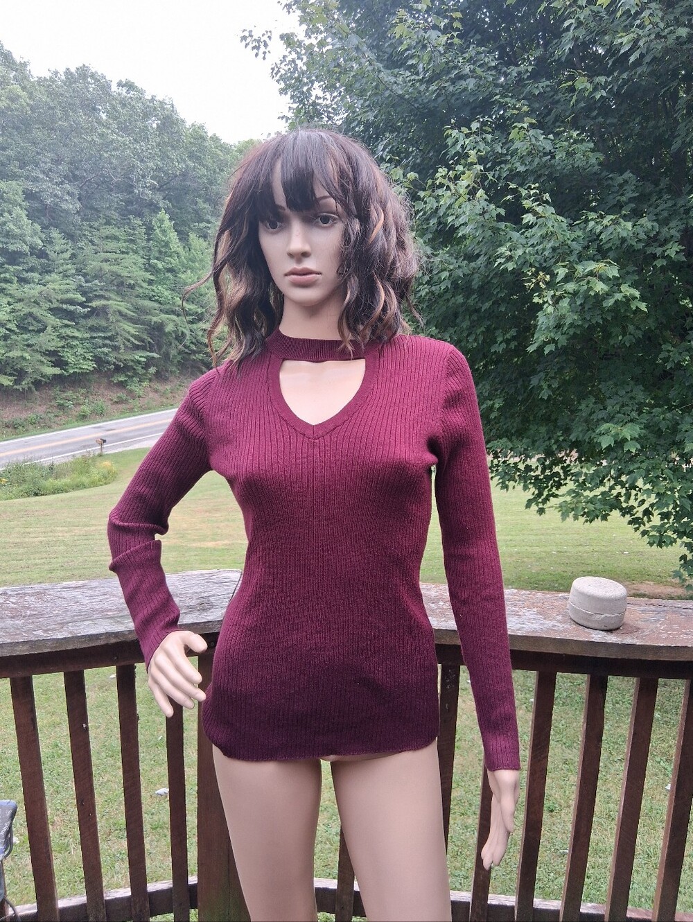 No Boundaries Burgundy Cutout Ribbed Knit Sweater Size XXL (19) Juniors